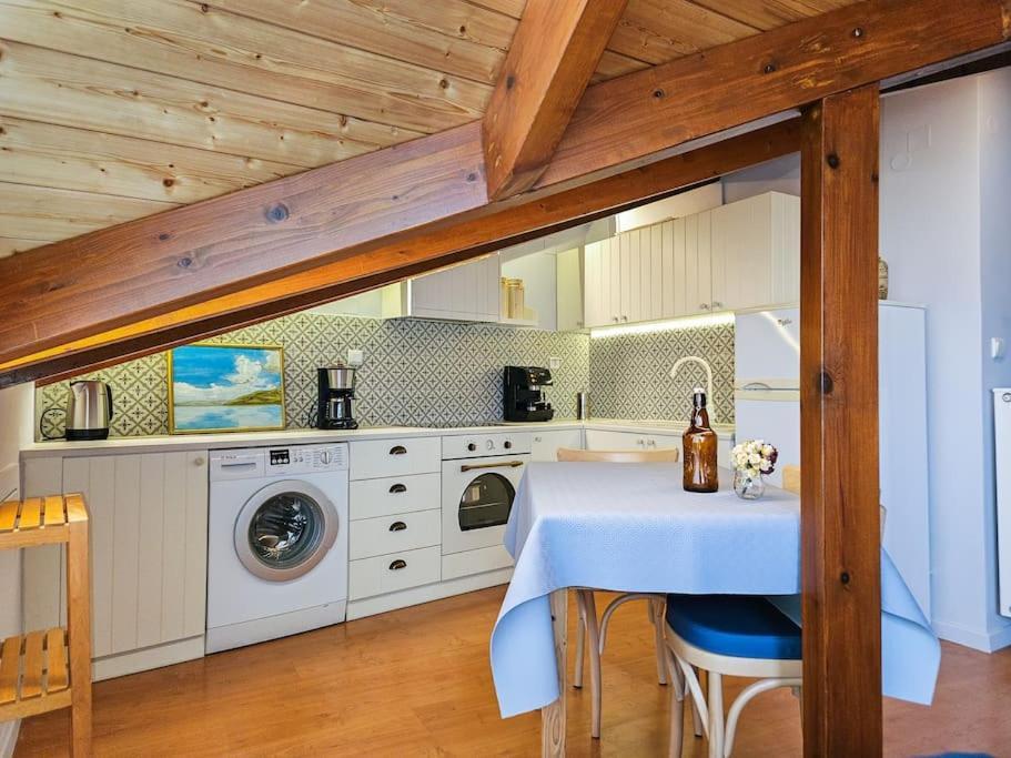Sunny & Comfy Studio In The Heart Of Preveza Exterior photo